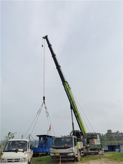 且末县桥梁建设吊装案例